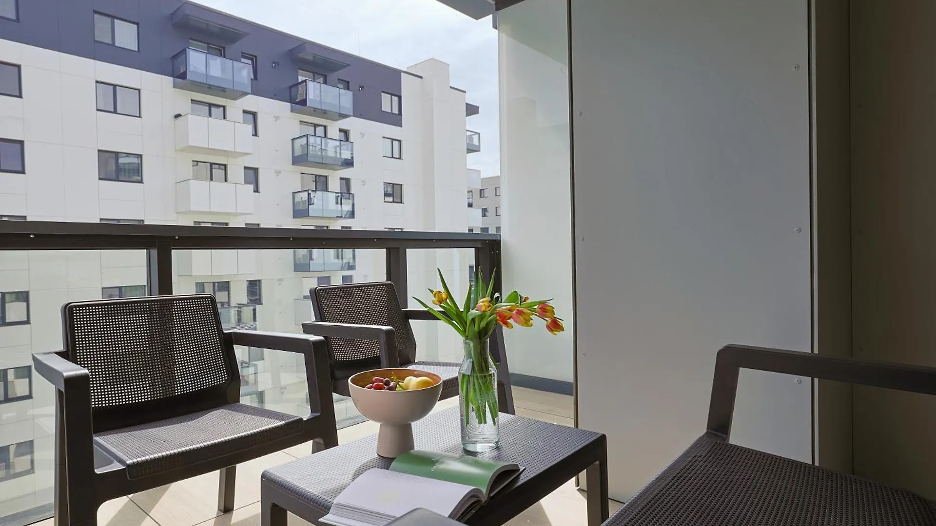 North By Urbanesq Cortina H Apartment Voluntari Romania